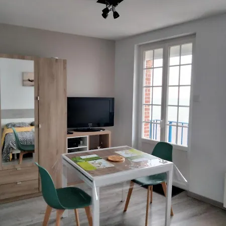 Face A La Мер-ле-Бен